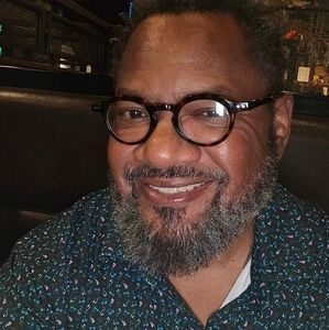 Meet your Posher, Derrick